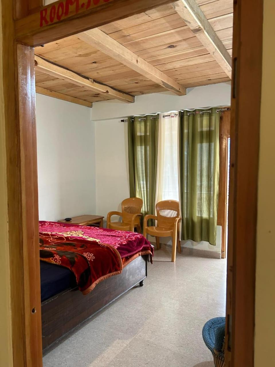 New Brahma Cafe Guest House Kalgha エクステリア 写真